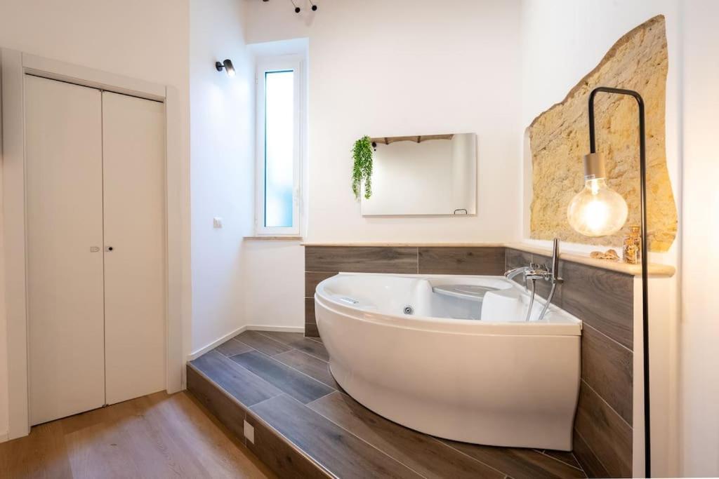 Apartamento L'Antica Voltina Nettuno Exterior foto